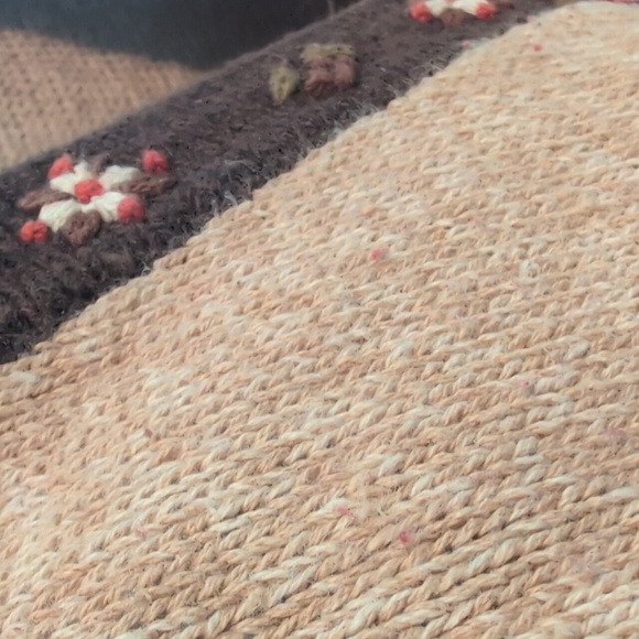 Erika Floral Embroidered Knit Fall Vest - Picture 3 of 6